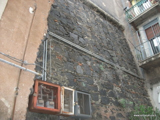 tania fortificata-Bastione di san Giovanni via Cancello 24-11-2014 16-16-54